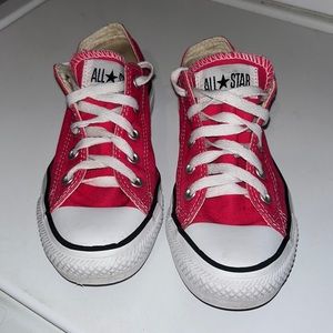 Converse Women’s sz 5 /men’s Sz 3